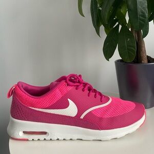 Men size 11.5 Nike Air Max Thea Pink Shoes - 599409-605
